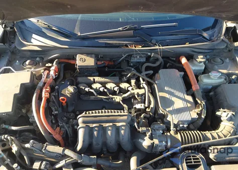 2021 Honda Insight Ex z USA, uszkodzony, nr VIN 19XZE4F54ME006948